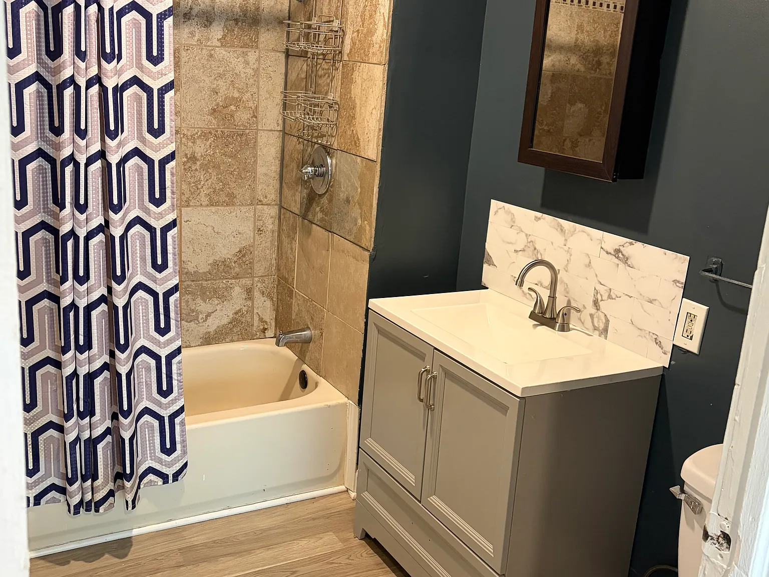 1 bed, 890 sqft, $600 — Photo 2