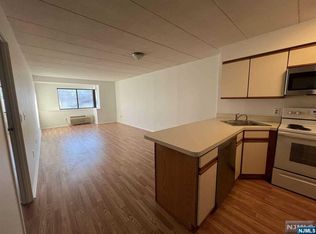 5 Linden St APT 2F, Hackensack, NJ 07601