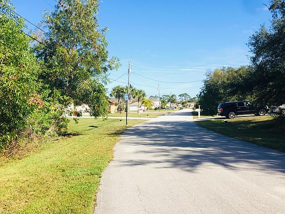 3rd image of 5204 NW Piper Circle