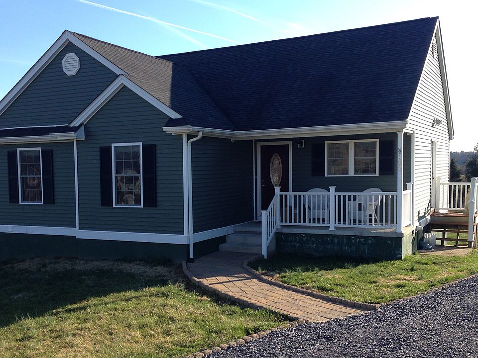 Welcome to 125 Village Way!