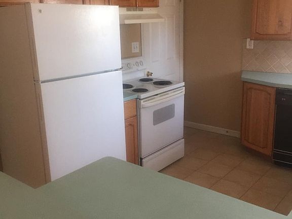 5th image of 31914 Elmwood St