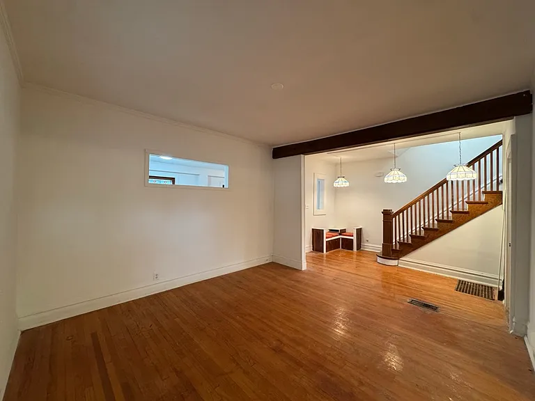 519 S Hale St — Photo 4