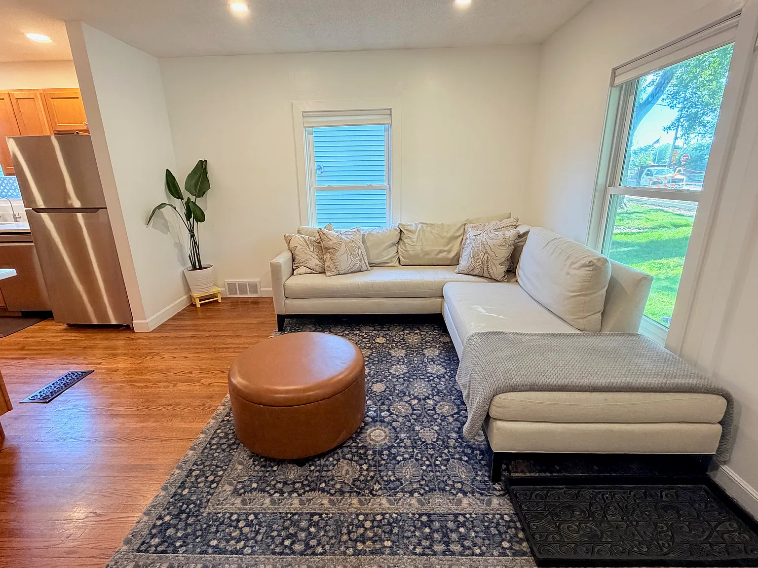 4 bed, 1700 sqft, $2,650 — Photo 3