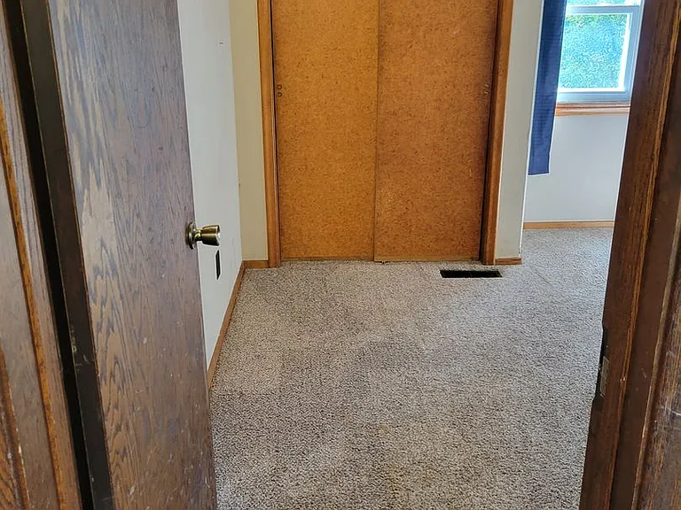512 E Maple St — Photo 19