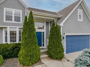 13708 Bradshaw St, Overland Park, KS 66221