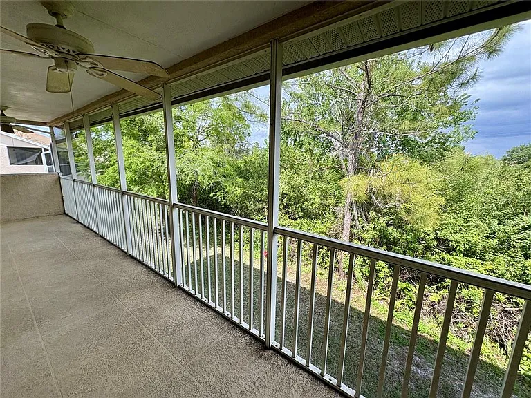 6421 Bay Cedar Ln — Photo 11