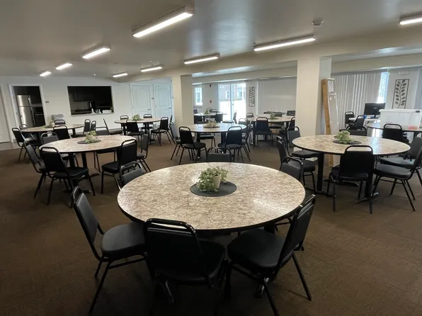 Fox Run Senior Apartments