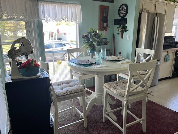 3rd image of 5836 SW 60th Pl