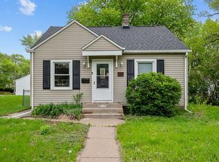 3433 Fillmore St, Davenport, IA 52806