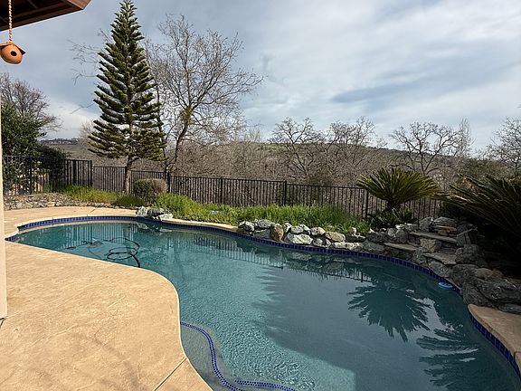2nd image of 5049 Mertola Dr