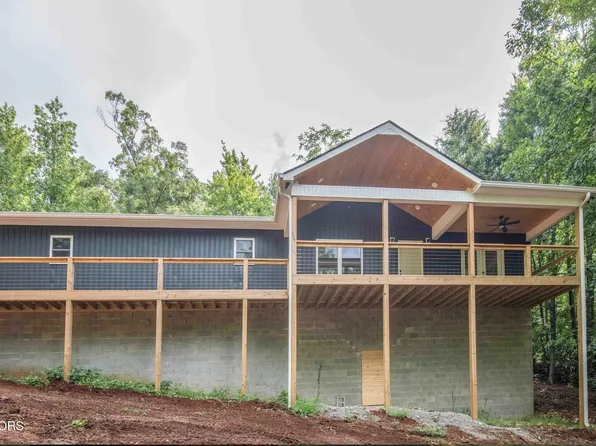 185 Oak Tree Dr, Spring City, TN 37381