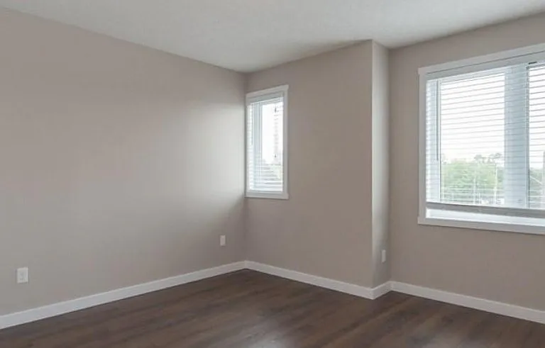 487 East Ave #4 — Photo 9