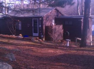 320 Richardson Rd, Coventry, RI 02816