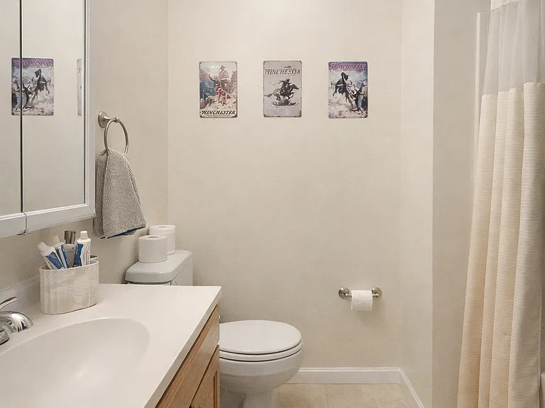 2708 N Depot St — Photo 6