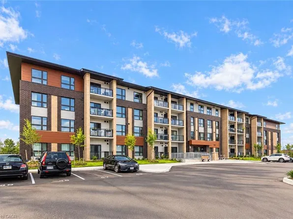 25 Kay Cres #103, Guelph, ON N1L 0P2
