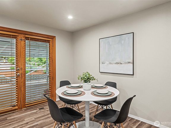 4th image of 32133 108th Avenue SE