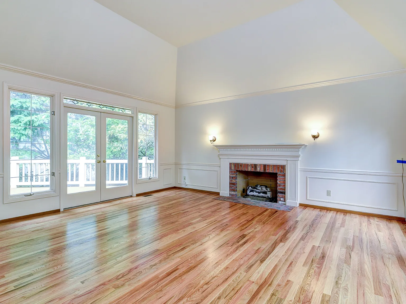 3 bed, 2800 sqft, $6,400 — Photo 2