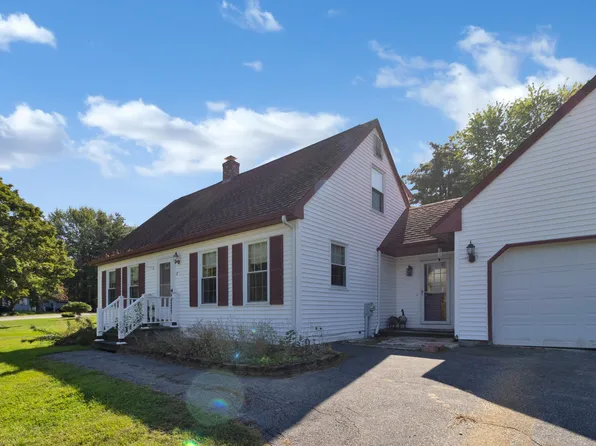 8 Glaude Avenue, Biddeford, ME 04005