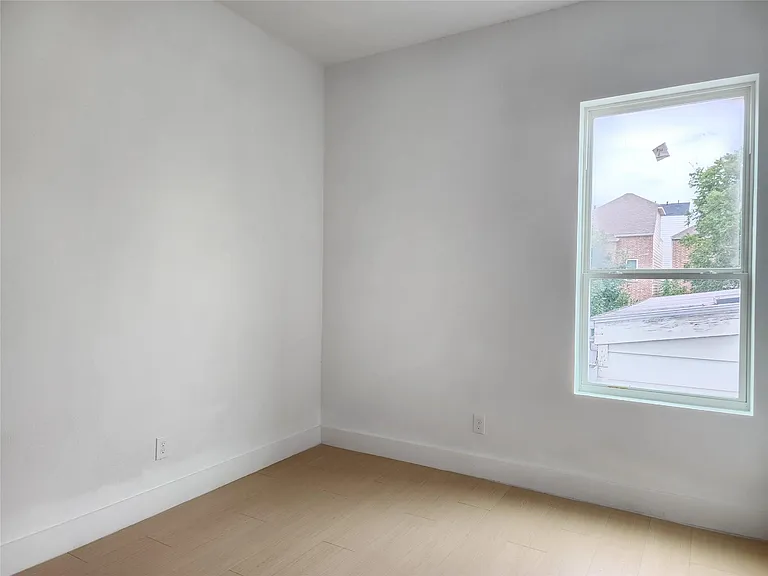 3407 Saint Emanuel St — Photo 21