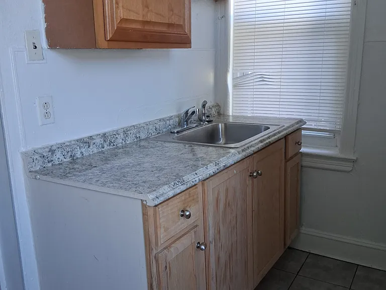 1227 W Westmoreland St #3 — Photo 1