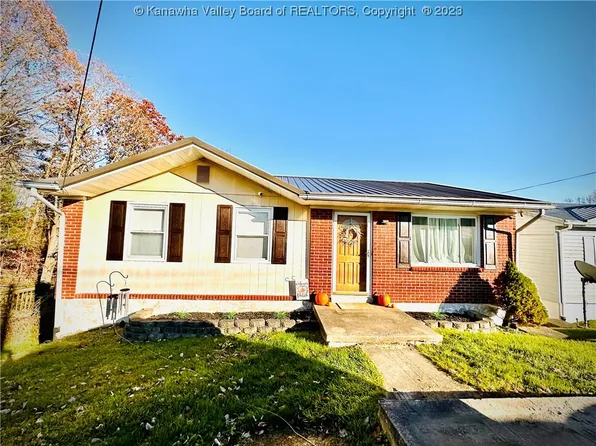 1452 Clearview Heights Rd, Charleston, WV 25312