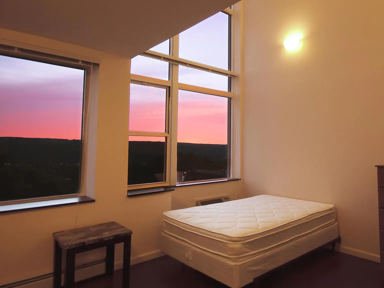 Studio, 550 sqft, $2,350 — Photo 1