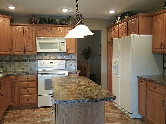 Kitchen with Island