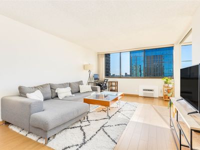 1255 Nuuanu Ave APT E2107, Honolulu, HI, 96817