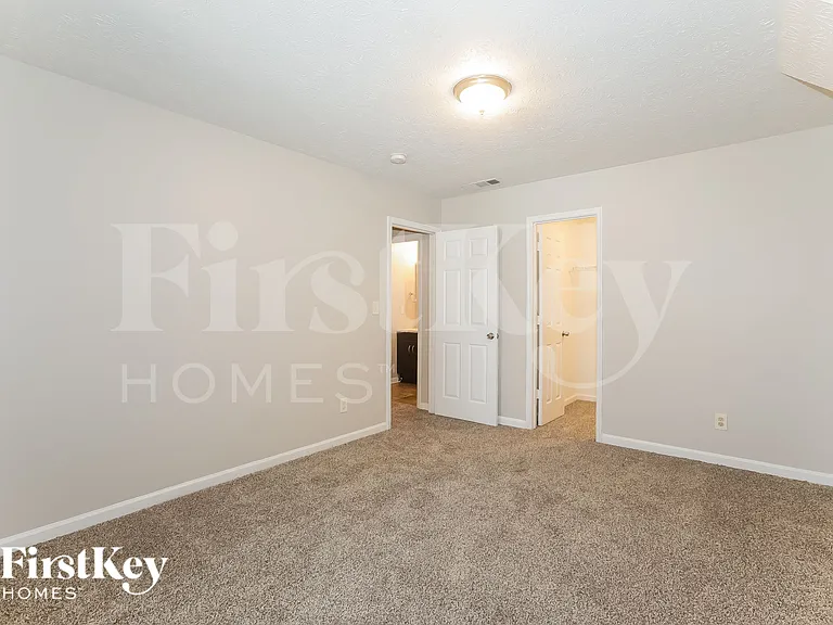 8606 Sheridan Dr — Photo 9