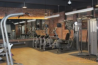 Rented by aptsandlofts.com