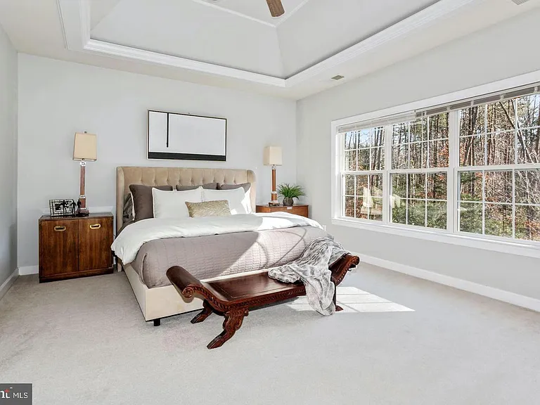 5401 Tomlinson Dr — Photo 8
