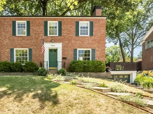 7052 Northmoor Dr, Saint Louis, MO 63105