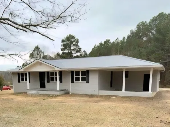 1969 Maria Ln, Iuka, MS 38852