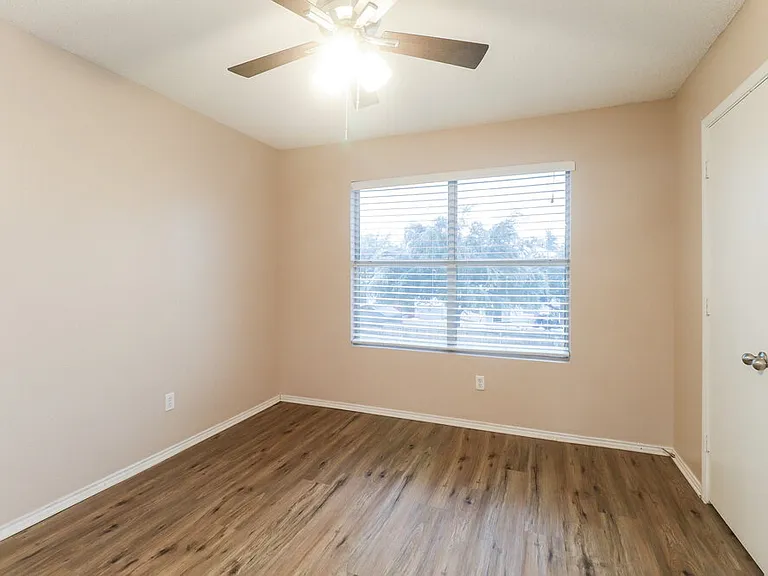 317 Blairwood Dr — Photo 16