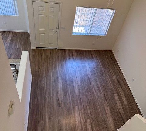 3rd image of 908 Desert Oak Ct #0