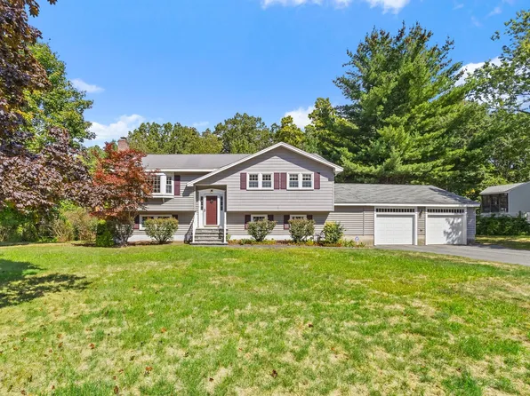 8 Roaen Dr, North Chelmsford, MA 01863