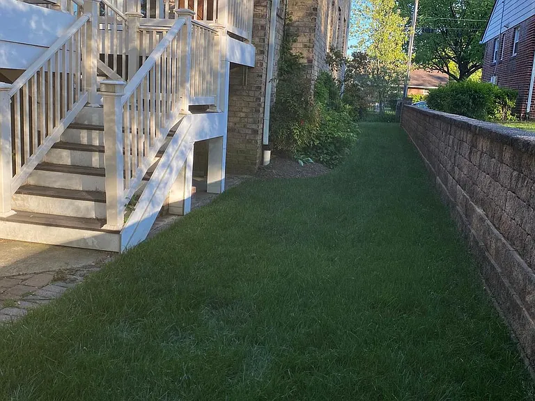 2138 Patrick Henry Dr — Photo 42