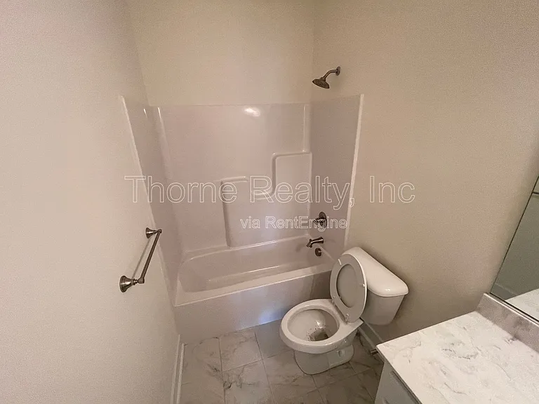 61 B P Ct — Photo 11