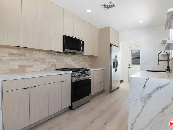 17638 Welby Way, Van Nuys, CA 91406