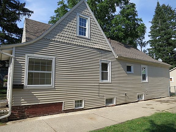 2nd image of 3648 Wallwerth Dr