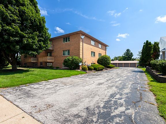 2nd image of 4195 Fairview Dr APT 1