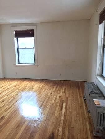 2nd image of 160 Brighton Ave