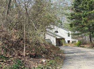 485 N Jossman Rd, Ortonville, MI 48462