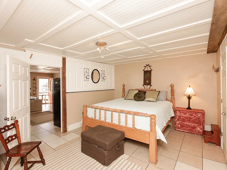 403 Crawford Rd #B — Photo 14