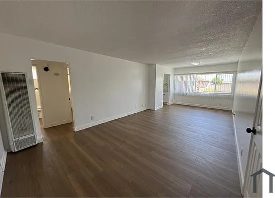 8325 S Western Ave #5 — Photo 1