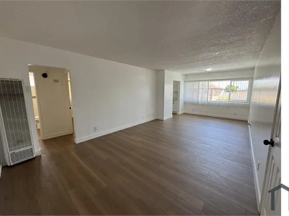 8325 S Western Ave, Los Angeles, CA