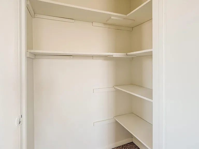 Idylwood Resort Apartment Homes — Photo 14