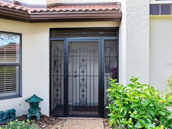 4th image of 7455 Oak Moss Dr #24