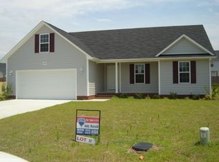 2249 Cliff Swallow Dr, Fayetteville, NC 28306