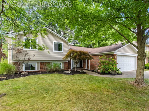 5091 Timber Ridge Trl, Clarkston, MI 48346